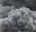 Наблюдался густой дым: в Долинском районе загорелась квартира в одноэтажном доме