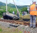 В селе Правда автомобиль перевернулся на железнодорожном переезде