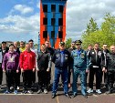На Сахалине сотрудники МЧС тренировались исполнять служебные обязанности в экстремальных условиях
