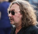 Музыкант Игорь Николаев перенес операцию на сердце и остается в тяжелом состоянии