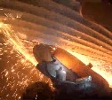 Появилось видео тушения пожара на рынке "Техник" в Южно-Сахалинске, снятое от первого лица
